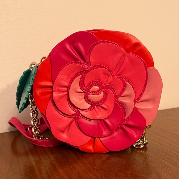 Kate Spade Rambling Roses Crossbody - Picture 1 of 7